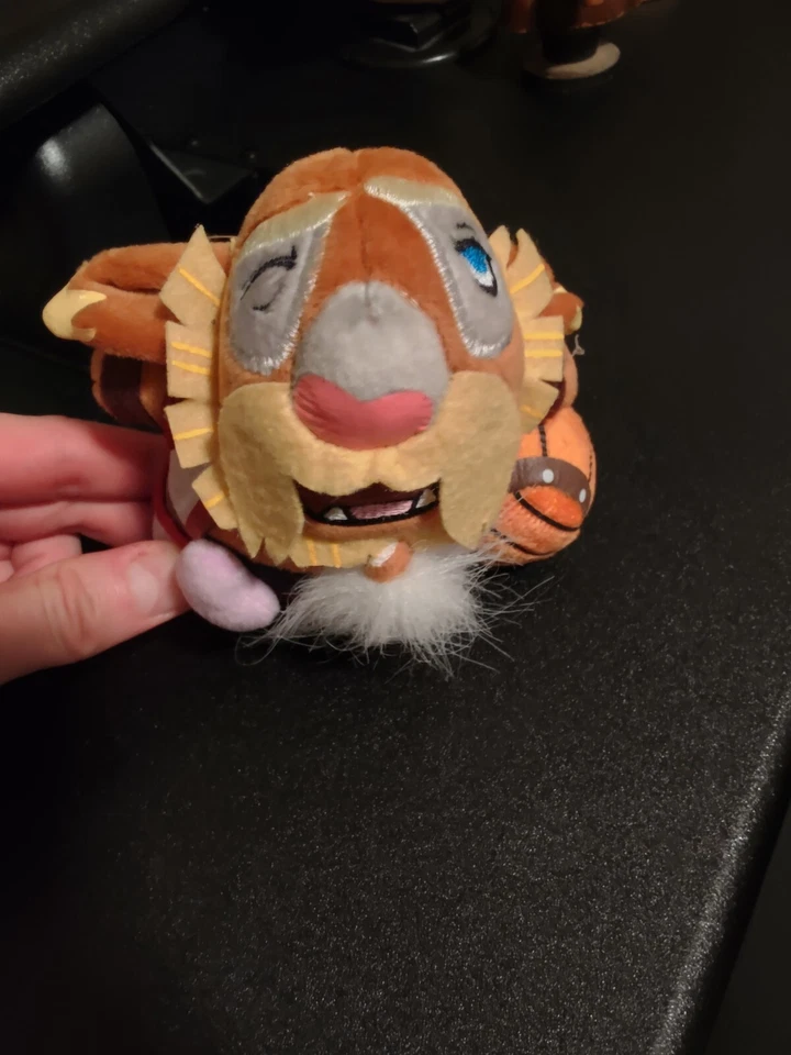 Llavero DOTA Mystery Plush Brewmaster Foto 4 de 4