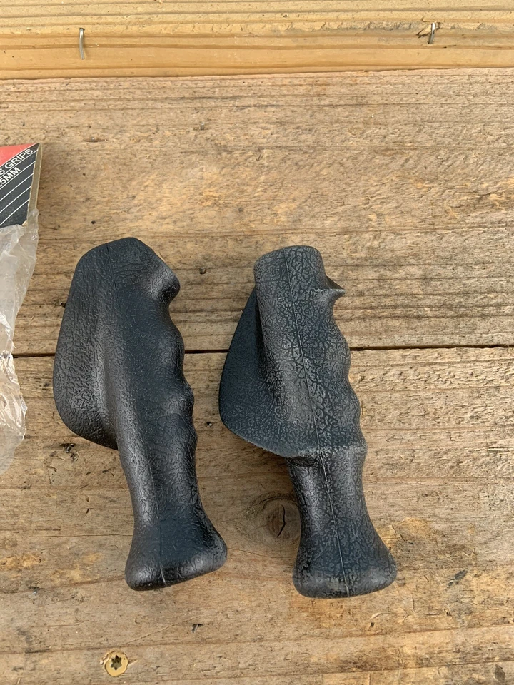 Old School NOS Pyramid Rubber Wing BMX MX Muscle Bike Grips-7/8” X 125mm-Rare - Image 3 of 4