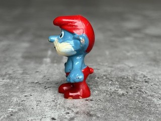Ü Ei EDDS Oberschlumpf weiße Korrekturbemalung am Bart unbemaltes Schwänzchen