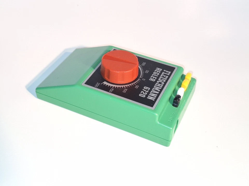 Fleischmann 6720 Controller. 14V. No Cord Included. Untested. HO Scale. Germany - Image 3 of 4