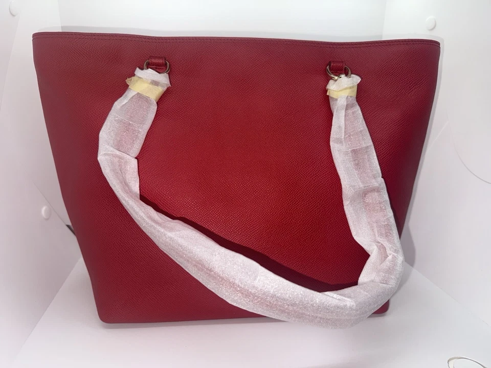 NUEVO CON ETIQUETAS COACH Town Car Bolso de Hombro en Cuero Granulado ROJO 34817 $350 Cartera Foto 4 de 4