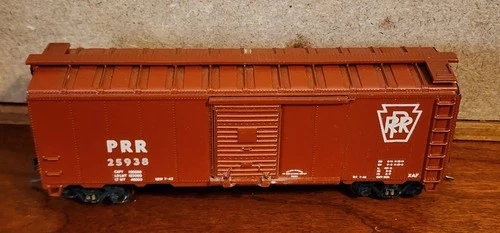 Pennsylvania RR 40' SD Boxcar 25938 w/ Metal Wheels Kadee Athearn Built HO - Picture 4 of 9