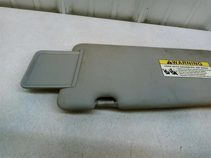 Parasol derecho pasajero Hyundai Entourage 2007-2010 probado por fabricante original sin iluminación Foto 2 de 4