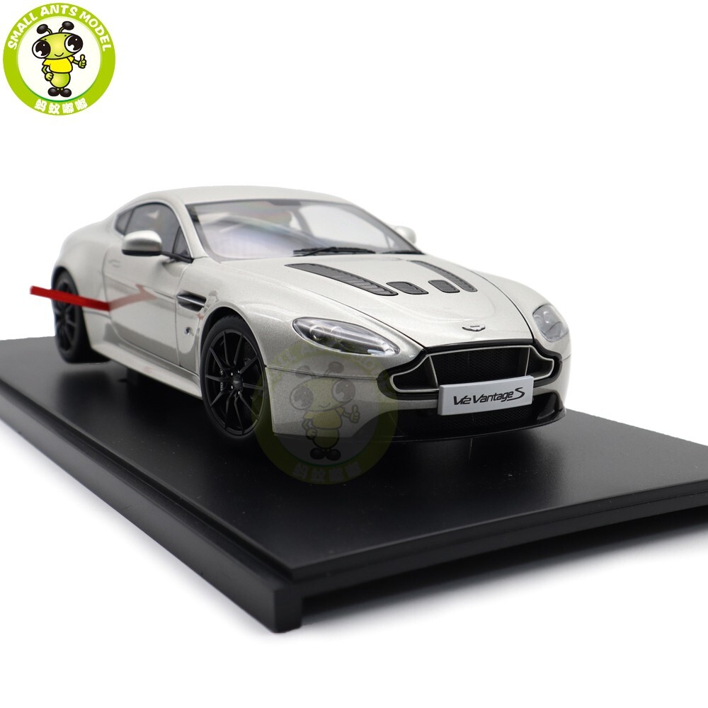 1/18 AUTOart 70251 ASTON MARTIN V12 Vantage S 2015 Meteorite