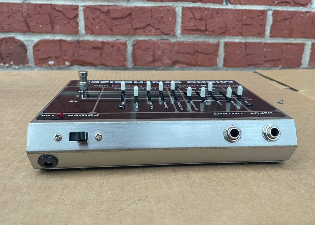 EH Electro Harmonix Micro Synthesizer Analog Guitar Microsynth