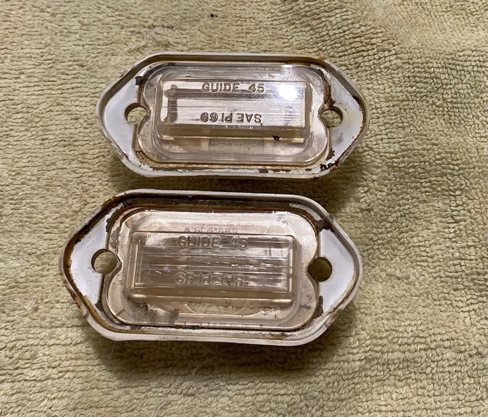 Buick Electra 225 1969 4 puertas carcasa marcadora frontal con par de lentes Foto 2 de 4