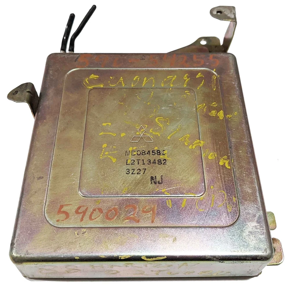 OEM Engine Control Module ECM Mitsubishi Starion 2.6L L4 Gas 1984 1985 MD084583 Foto 2 de 3