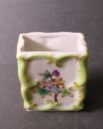 Seltener Herend VICTORIA, Streichholzschachtel-Halter, Porzellan, 6,3 x 5 x 3 cm - Picture 7 of 12