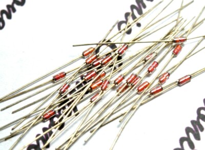20pcs - DIAC 30V Diode - NOS