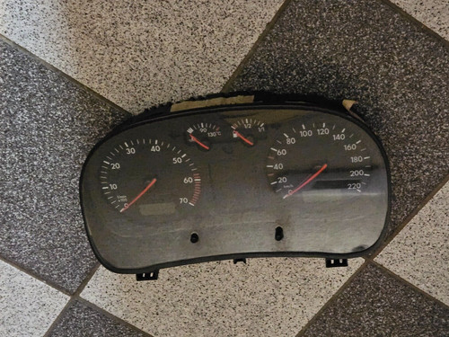 VW Golf 4 1J  Tacho Kombiinstrument 1J0919860 mit 205 Tkm