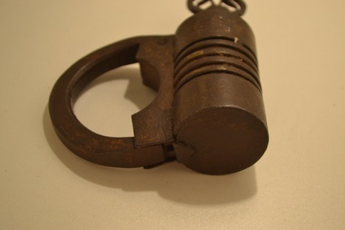 ANCIEN CADENAS A VIS POUR LES INDES FER BAGNARD MENOTTE - Photo 3/9
