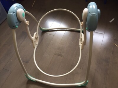 Bright Starts Baby bouncer seat Vibrates Battery Holder Music