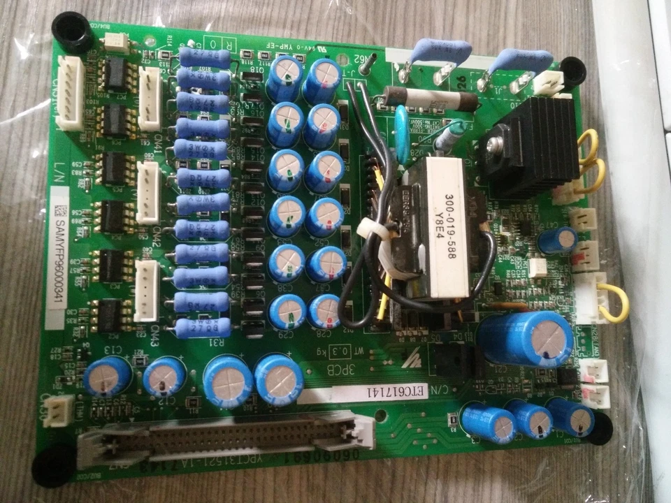 1PC    Yaskawa F7 22KW power driver board ETC617141 DMV CAMERA VYPCT31435-1B - Image 4 of 4