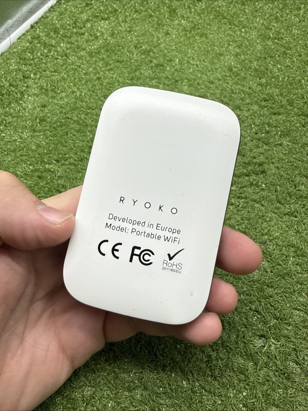 Muama Ryoko 4G-LTE Portable Wireless Wi-Fi Router Pre-Owned NO SIM D4 image 3