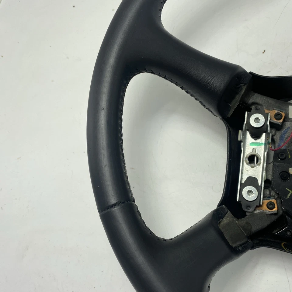 1999-02 Chevrolet Chevy GM Truck Silverado Suburban Leather Steering Wheel - Image 3 of 4