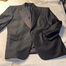 Jos. A. Bank Signature Series Men s 42S Black Tuxedo Jacket New Without Tags