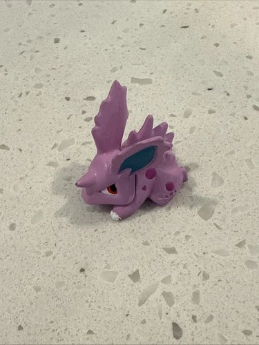 VINTAGE Nidoran M Pokemon Figure Takara TOMY CGTSJ Monster Collection Moncolle