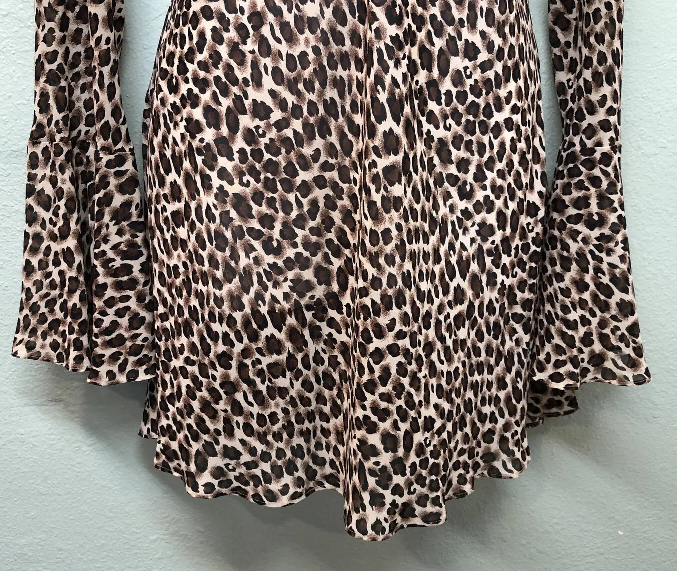 UNDERCOVER Mini abito estivo leopardato Victoria Secret taglia M manica a campana collo arricciato