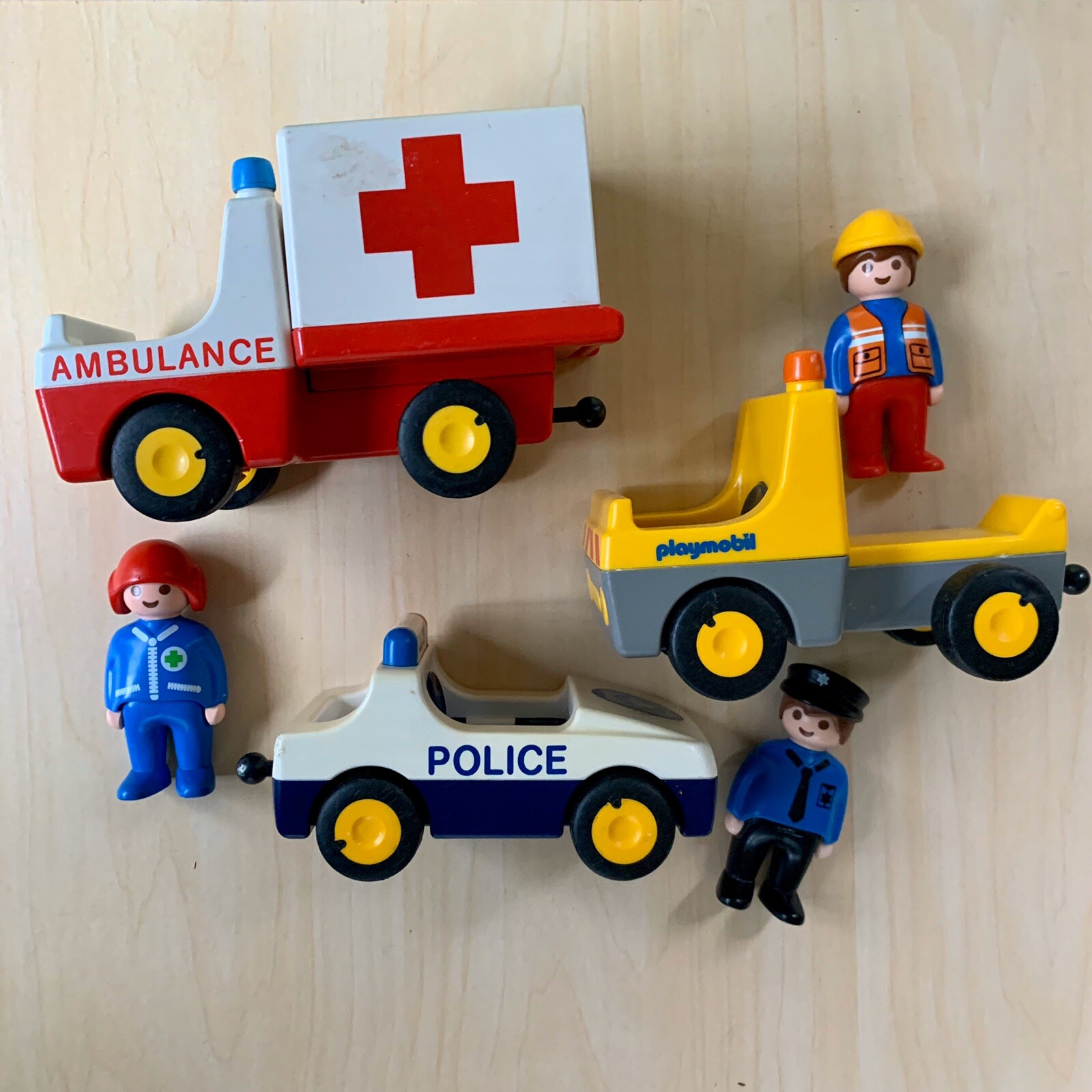 playmobil ambulance car