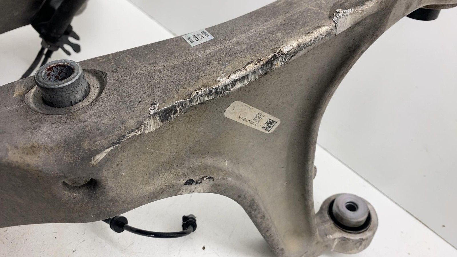 ⭕ 2014-2020 Maserati Ghibli Front Left Side Spindle Knuckle w/ Control Arm RWD