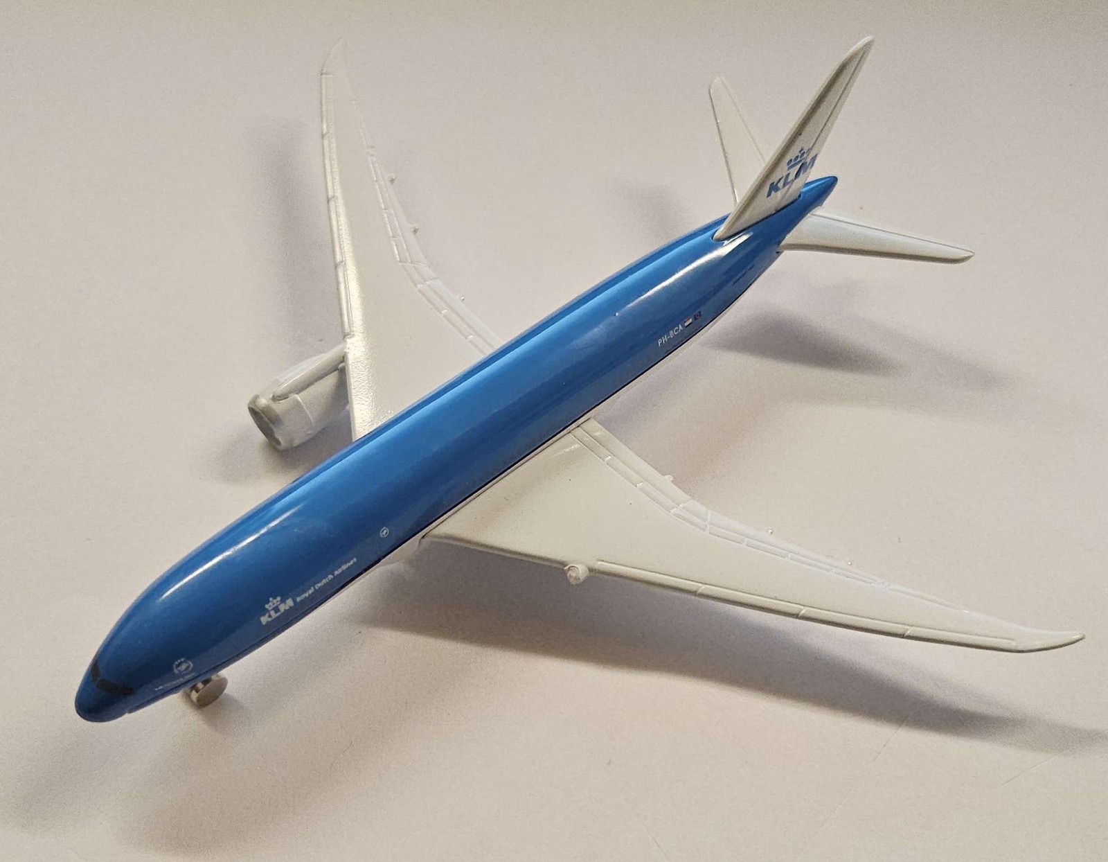 PPC KLM B787 DIECAST MODEL PLANE - MISSING ENGINE