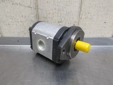 Casappa PLM30.73R0-33S5-L0G/0G-N Hydraulic Gear Motor 4.50 cu.in