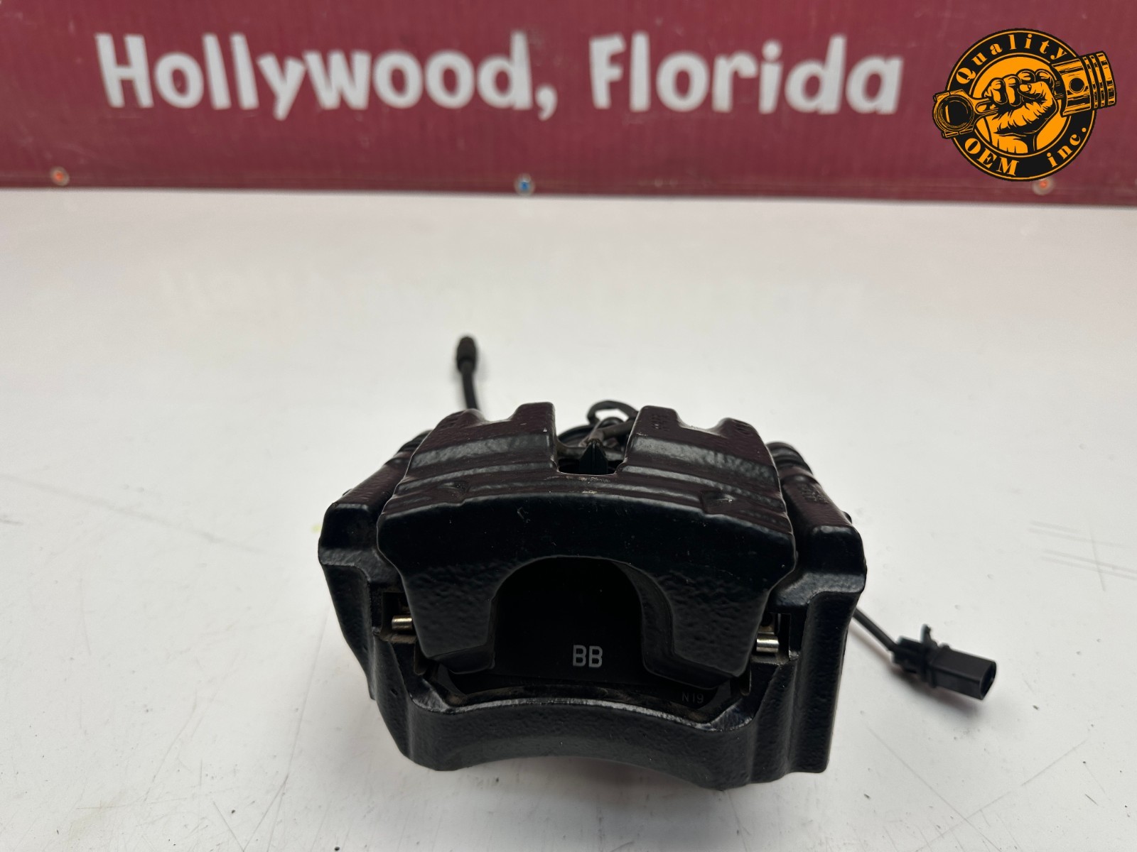 2019-2025 AUDI A8 S6 S7 S8 REAR LEFT BRAKE CALIPER W/ MOTOR BLACK OEM 39 kmiles