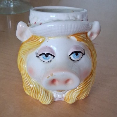 Sigma TasteSetter Miss Piggy (The  Muppets)  ceramic character mug/cup.