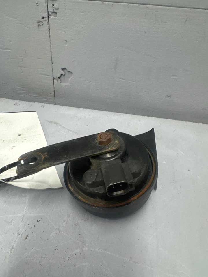 2007-2010 Saturn Outlook гудок низкий тон OEM 25798272 (подходит для большего количества транспортных средств) - Изображение 4 из 4