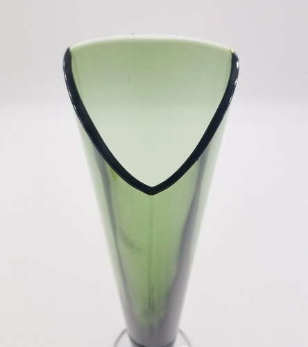 Vtg Art Deco Val Saint Lambert ? Moss Green Crystal Glass Vase UNIQUE OPENING - Picture 2 of 3