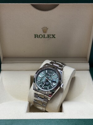 Rolex Skydweller BRAND NEW FULL SET BOX AND PAPERS Mint Green Dial 336934
