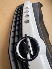 CUSTOM VENTED MK5 ASTRA H GLACIER WHITE VXR OPEL TWINTOP OPC FRONT GRILL XP SRI