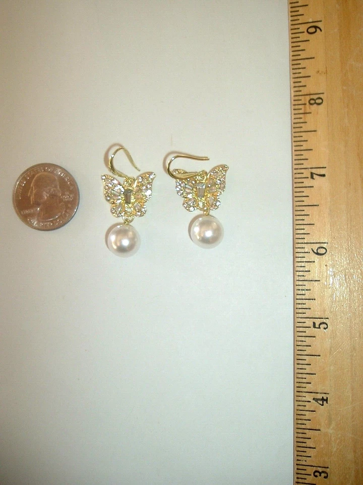 GOLD Crystal BUTTERFLY Dangling WHITE PEARLS Betsey Johnson Pierced EARRINGS-NWT - Image 4 of 4