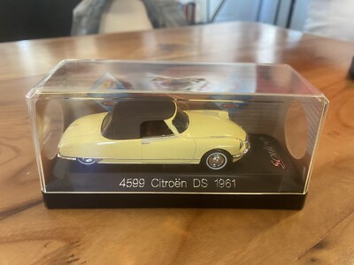 Voiture Miniature Metal Super Sports Car Model Toy Design Modèle Réduit