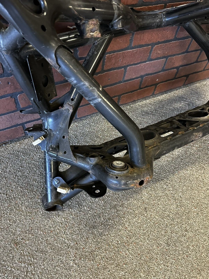 BMW M4 M3 F80 F82 F83 2015-2020 suspensión trasera subchasis eje portador Foto 3 de 4