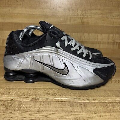 Rare Nike Shox R4 Black Silver Men's Shoes Sneakers Size 9.5 Rare Nike Shox R4 Black Silver Men's Shoes Sneakers Size 9.5