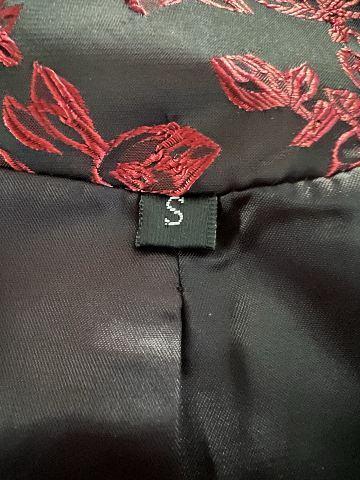 Foto 12 di 16