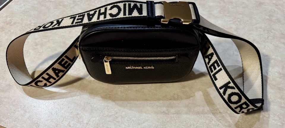 Michael Kors Jet Set Small Pebbled Leather Belt Bag - Image 3 of 4