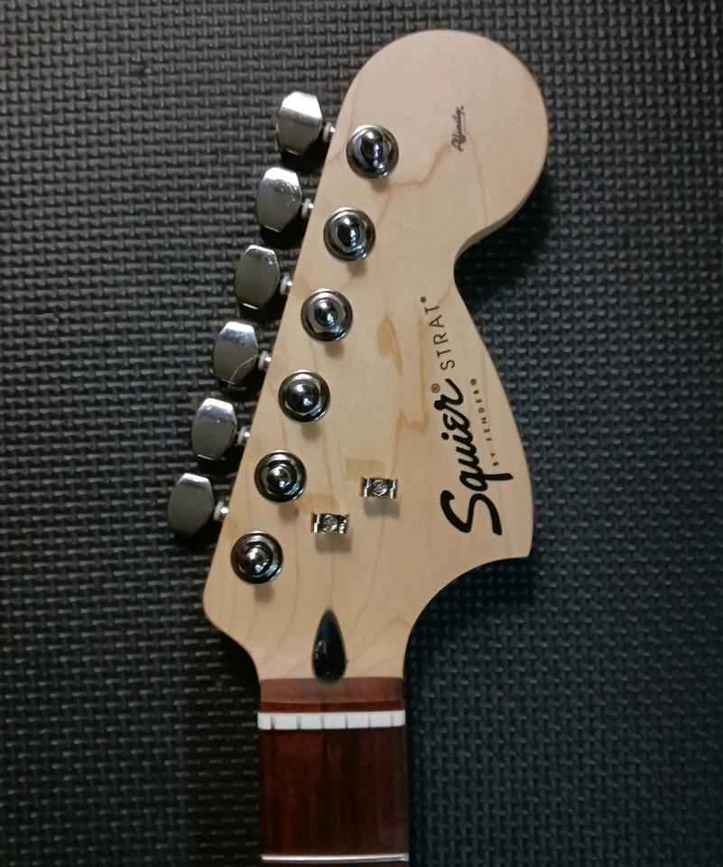 2001 Fender Squier палисандр шеи👌 изящный! Головка грифа 70-х - Изображение 2 из 4