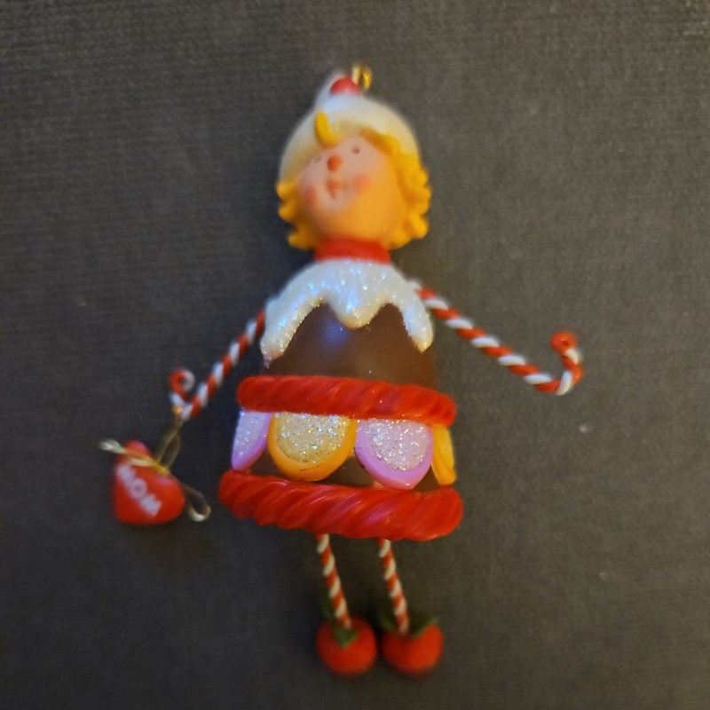 Hallmark Keepsake 2008 MOM Peppermint Candy Cane Bon Bon Strawberry Ornament