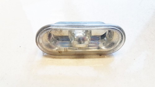 1J0949117 Seitenblinker (Kotflügelblinker) Vorne Linke  Volkswag DE965790-94