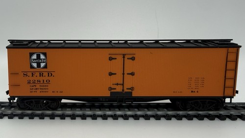 HO Accurail Santa Fe 40 pies madera refrigerador coche 22810 kit construido | Zustand: Used