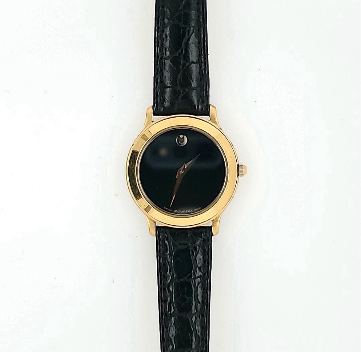 Ladies Movado Museum 87.E4.0814 26mm New Battery Gold Tone Case Black Dial