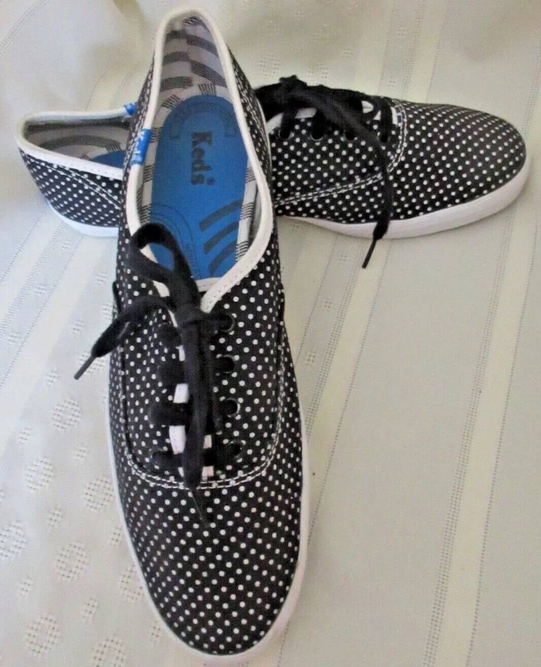 Keds CUSHIONED HEEL BLACK / WHITE POLKA DOTS CANVAS S… Gem