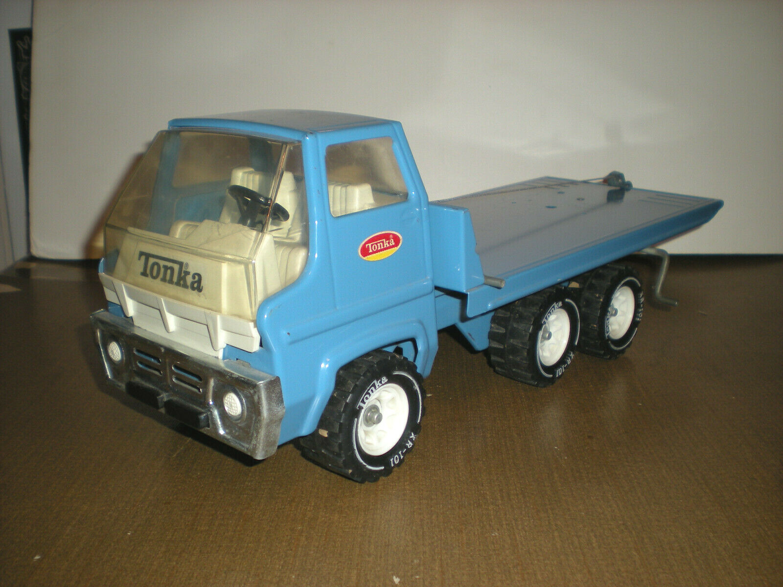 1974-75 (Azul) Tonka Remolque Camión de reversión de súperficie plana (XR-101) con rejilla de metal Awe COND 1974-75 (Azul) Tonka Remolque Camión de reversión de súperficie plana (XR-101) con rejilla de metal Awe COND