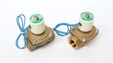 SMC Solenoid Valve Lot of 2  VPG2165-101G