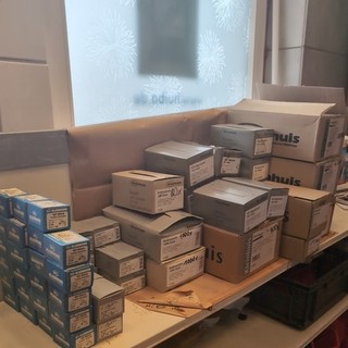 KONVOLUT Nagelschellen KLEINHUIS siehe Bilder aus Geschäftsaufgabe