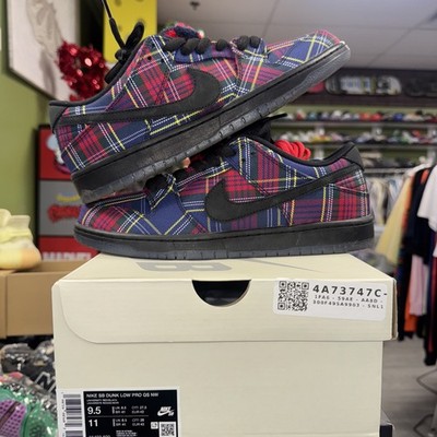 Nike SB Dunk Low Nardwuar Tam O' Shanter Hat Plaid Shoes II1493-600  Size 9.5