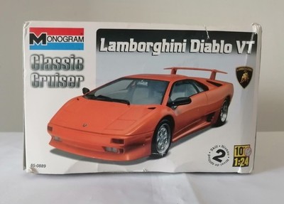 2011 Revell Monogram 1/24 Lamborghini Diablo VT Model Kit 85-0889 COMPLETE