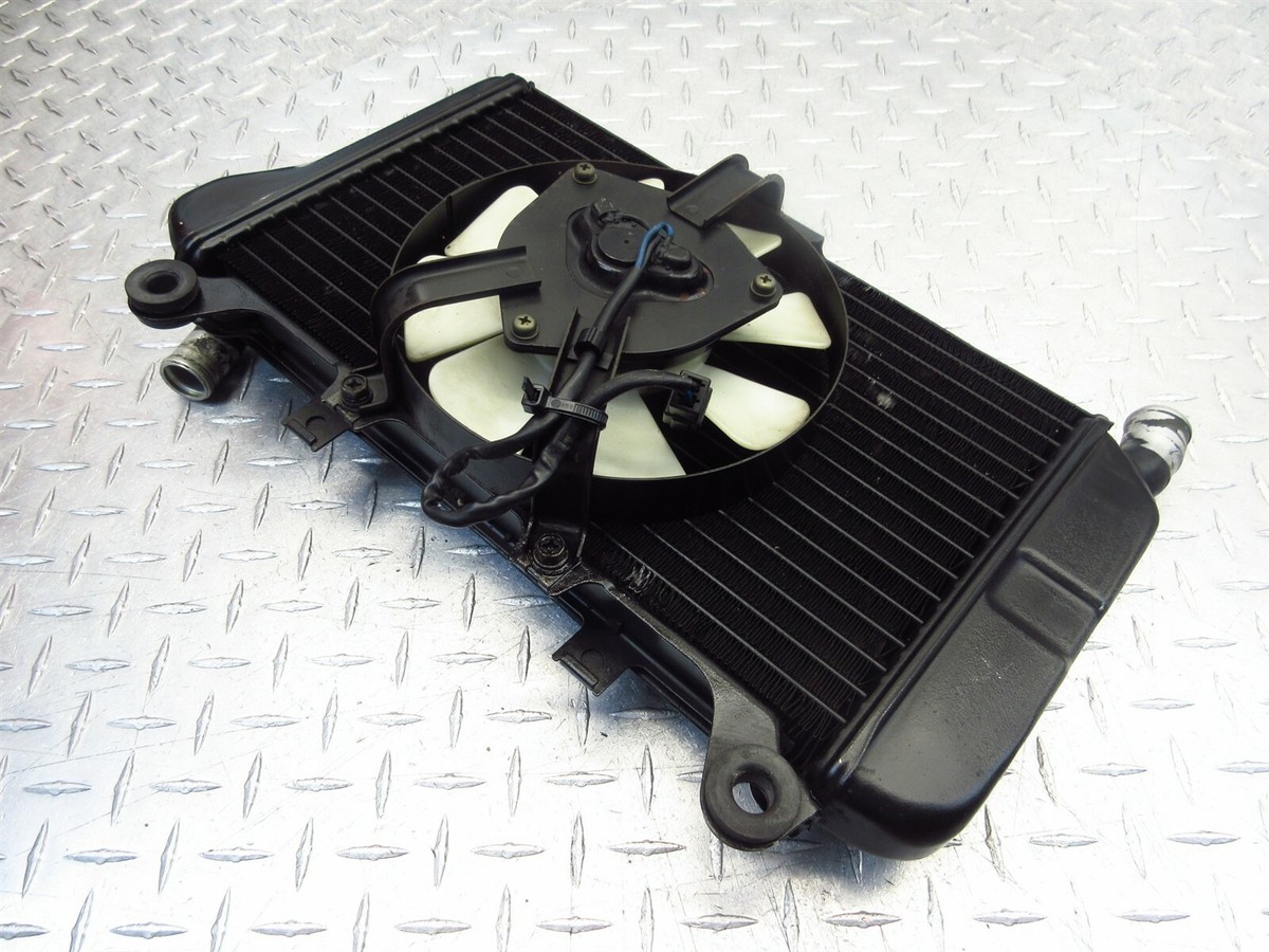 1990 90-93 Kawasaki ZX6 ZX600 OEM Radiator Engine Fluid Cooling